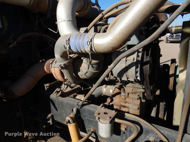 image for item DI5739 1997 Freightliner Classic XL FLD120  semi truck