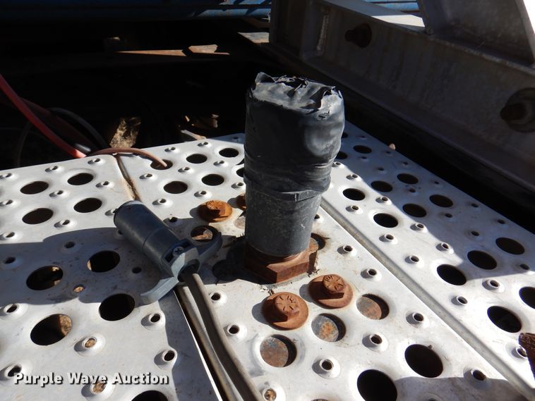 image for item DI5739 1997 Freightliner Classic XL FLD120  semi truck