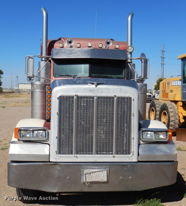 image for item DI5742 1995 Peterbilt 379  semi truck
