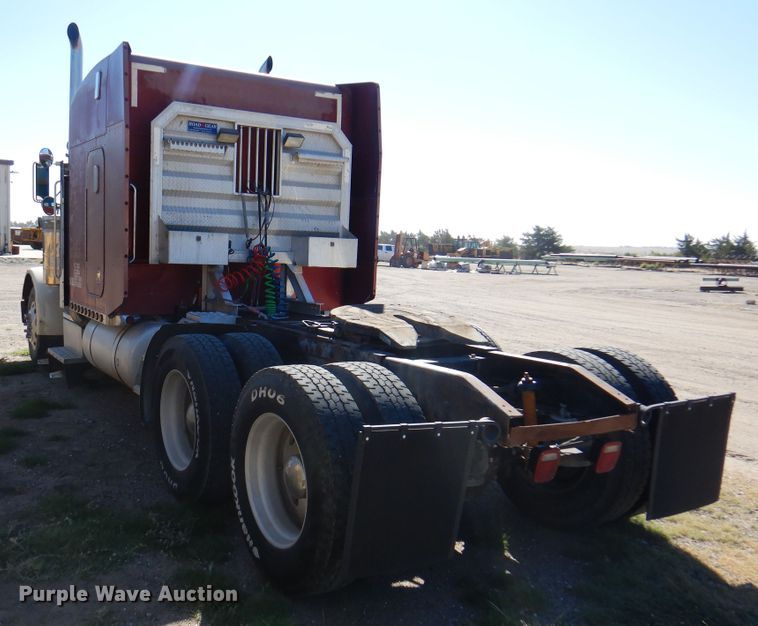 image for item DI5742 1995 Peterbilt 379  semi truck