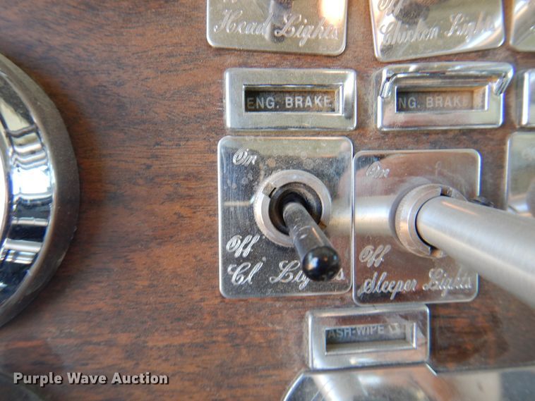 image for item DI5742 1995 Peterbilt 379  semi truck