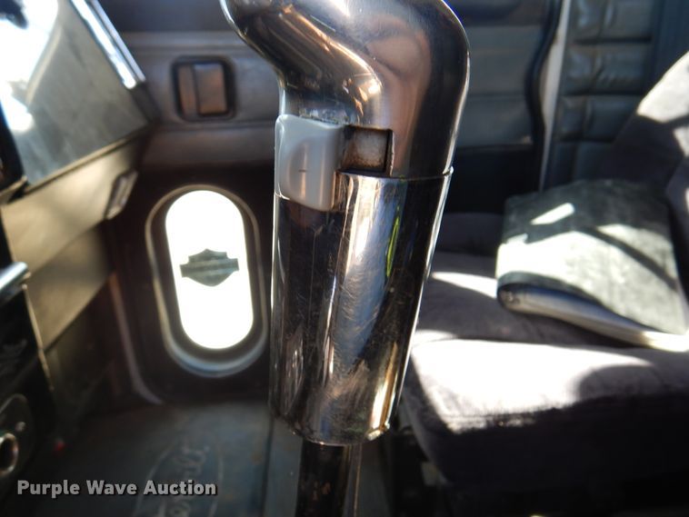 image for item DI5742 1995 Peterbilt 379  semi truck