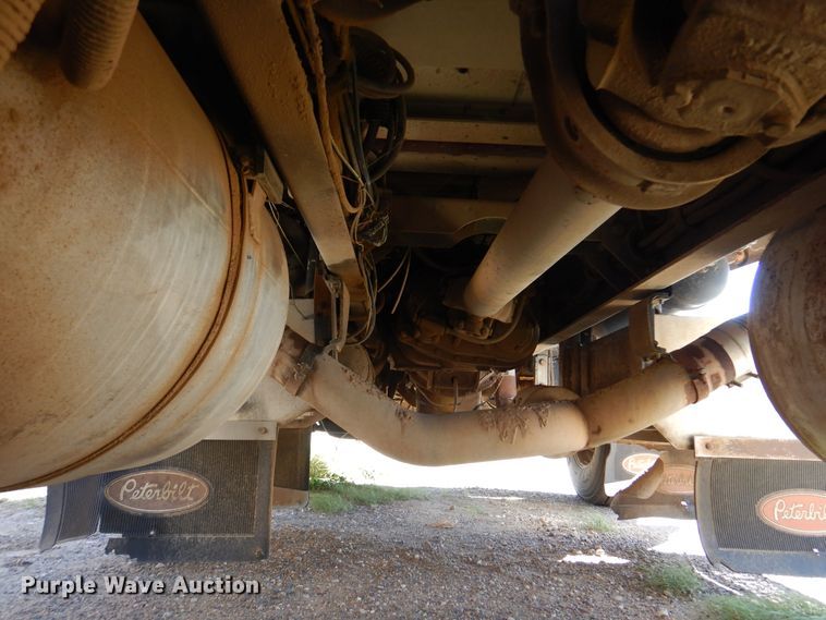 image for item DI5742 1995 Peterbilt 379  semi truck