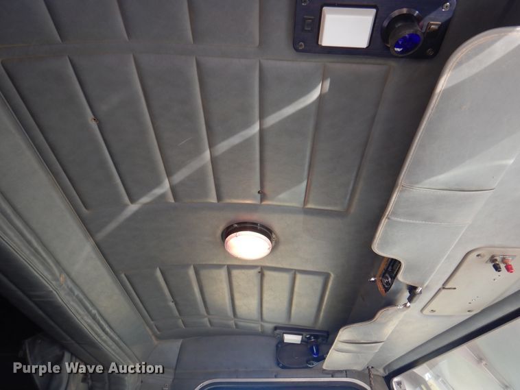 image for item DI5742 1995 Peterbilt 379  semi truck