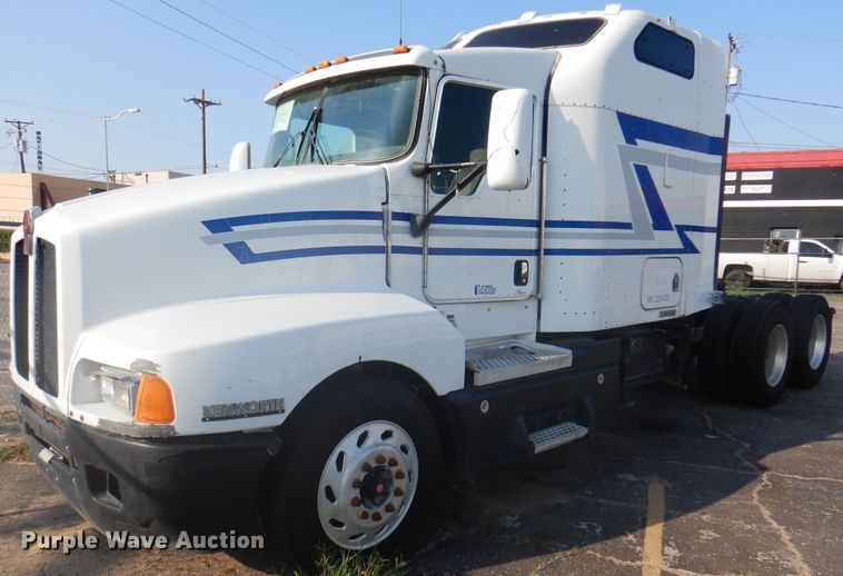 image for item DK8225 2007 Kenworth T600  semi truck