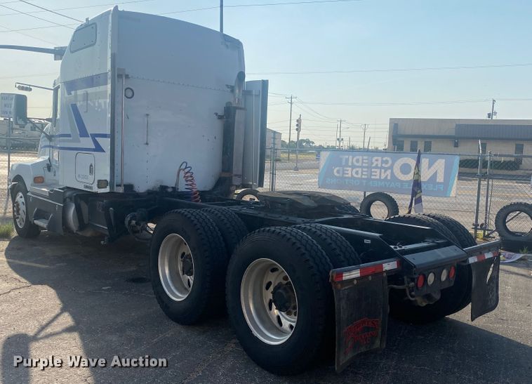 image for item DK8225 2007 Kenworth T600  semi truck