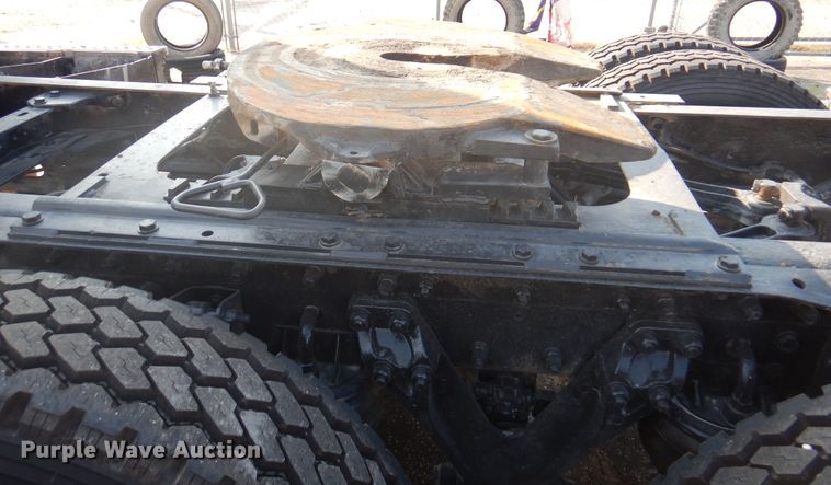 image for item DK8225 2007 Kenworth T600  semi truck