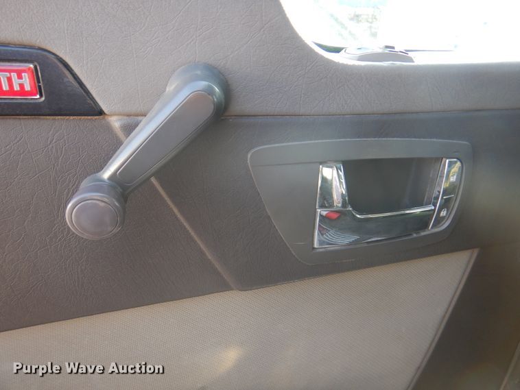 image for item DK8225 2007 Kenworth T600  semi truck