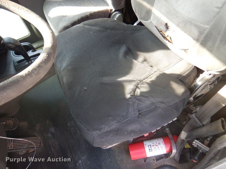 image for item DK8225 2007 Kenworth T600  semi truck