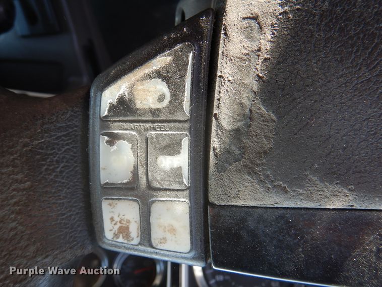 image for item DK8225 2007 Kenworth T600  semi truck