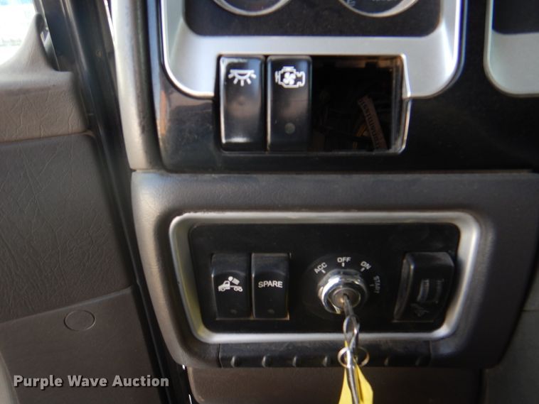 image for item DK8225 2007 Kenworth T600  semi truck