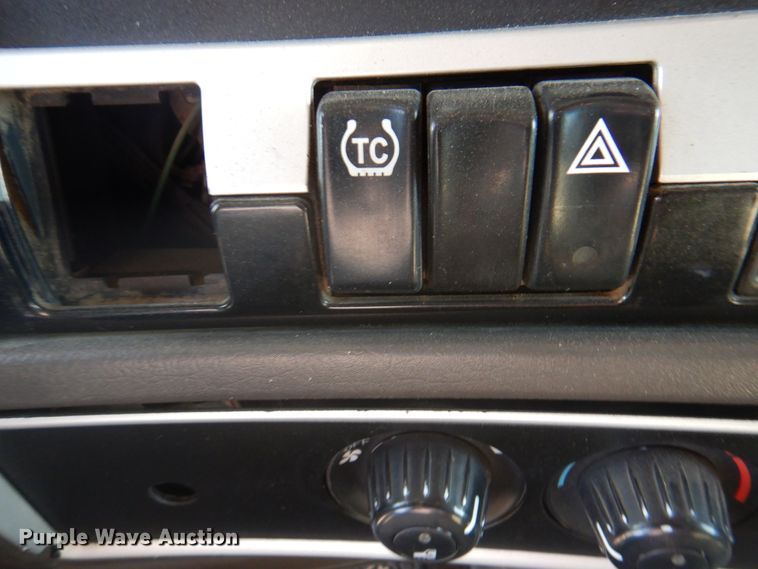 image for item DK8225 2007 Kenworth T600  semi truck