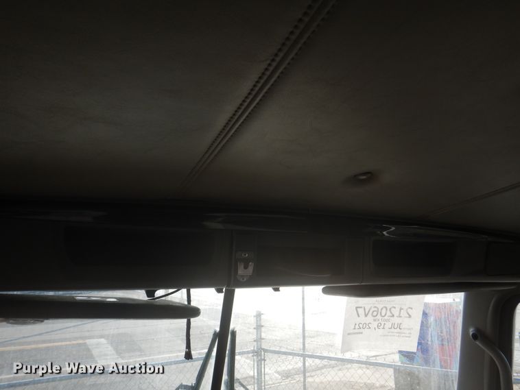 image for item DK8225 2007 Kenworth T600  semi truck