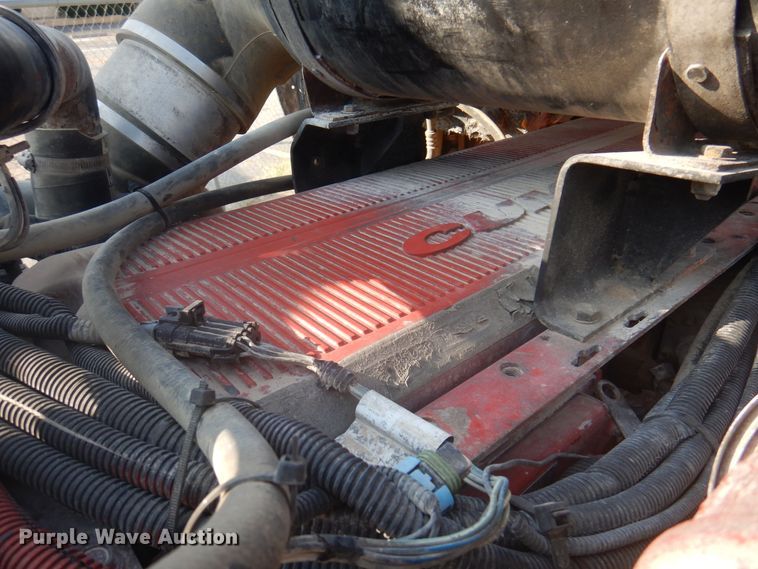 image for item DK8225 2007 Kenworth T600  semi truck