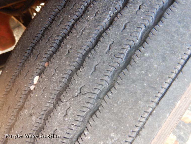 image for item DK8225 2007 Kenworth T600  semi truck