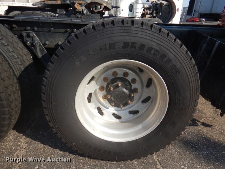 image for item DK8225 2007 Kenworth T600  semi truck