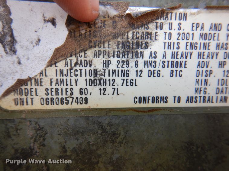 image for item DK8226 2002 Freightliner Columbia  semi truck