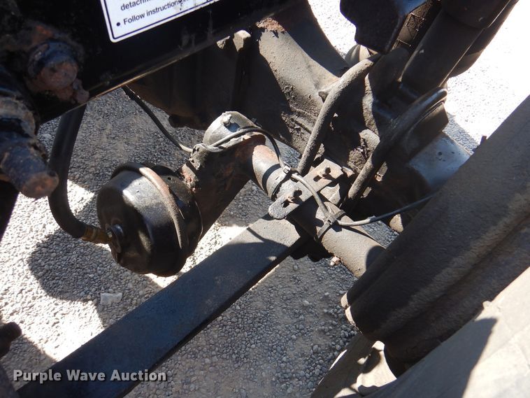 image for item DK8229 2012 Freightliner Cascadia  semi truck