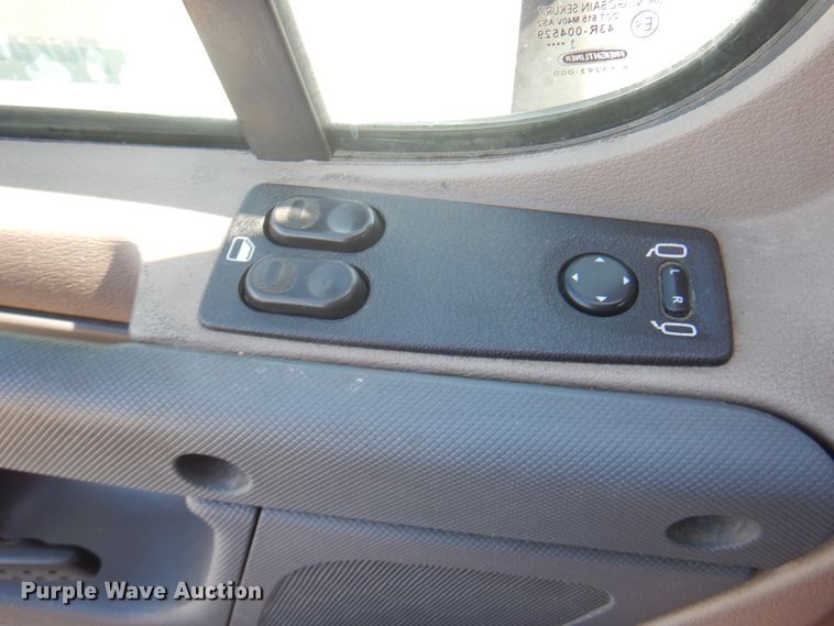 image for item DK8229 2012 Freightliner Cascadia  semi truck