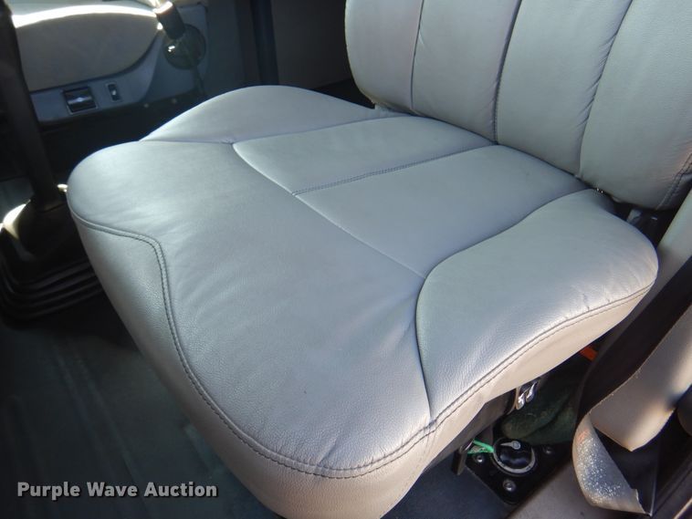 image for item DK8229 2012 Freightliner Cascadia  semi truck