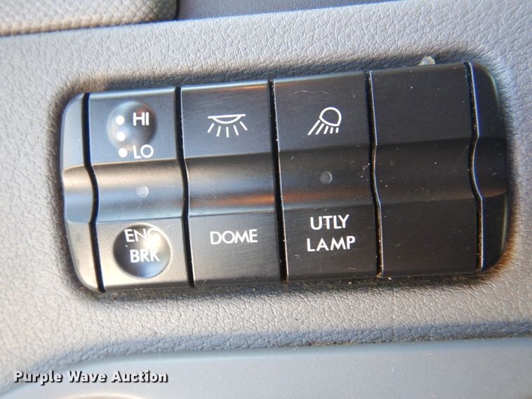 image for item DK8229 2012 Freightliner Cascadia  semi truck