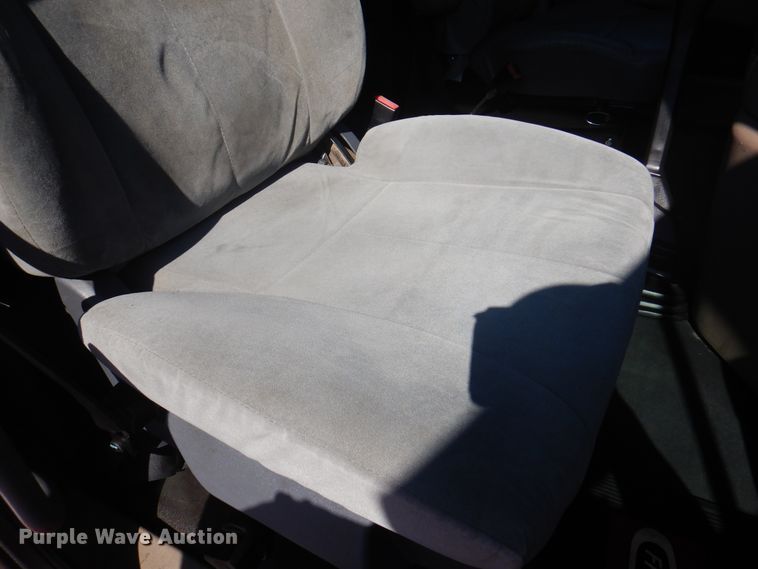 image for item DK8229 2012 Freightliner Cascadia  semi truck