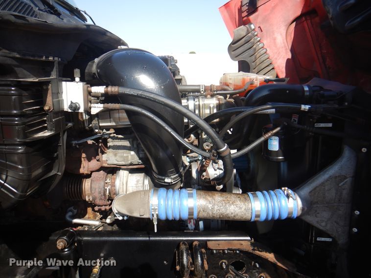 image for item DK8229 2012 Freightliner Cascadia  semi truck