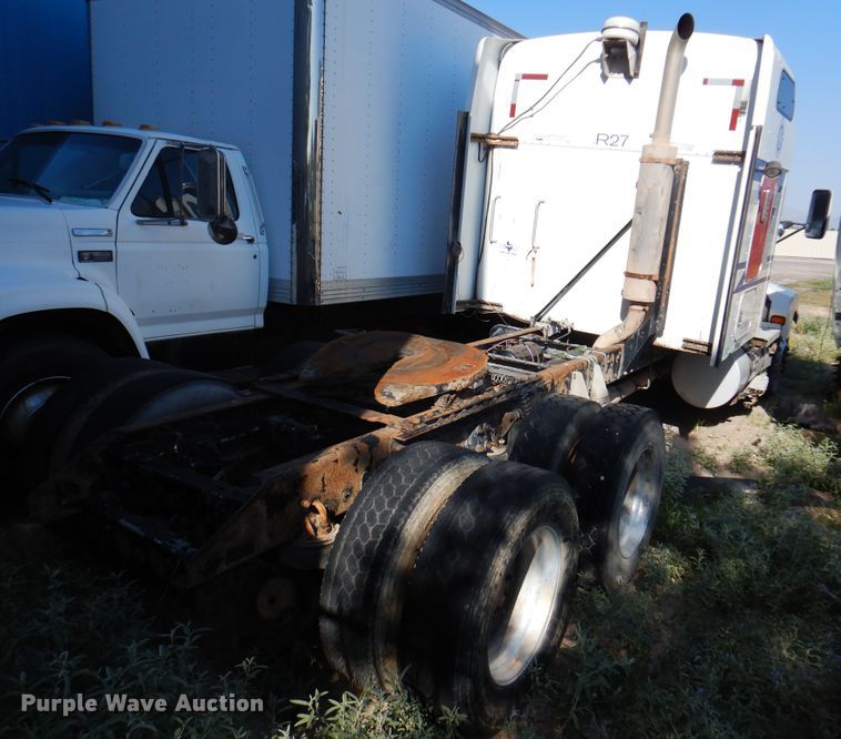 image for item DK8230 2007 Kenworth T600  semi truck