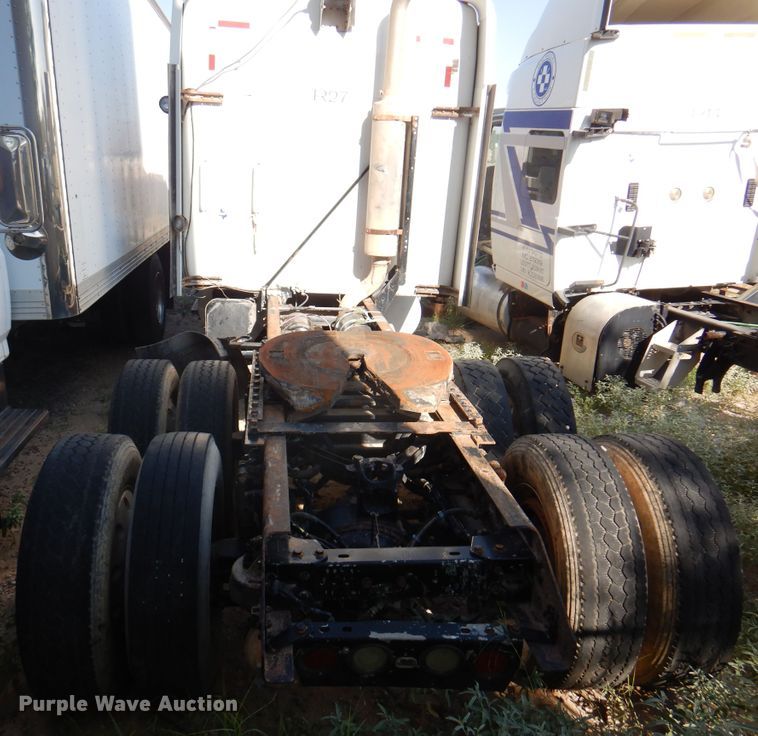 image for item DK8230 2007 Kenworth T600  semi truck