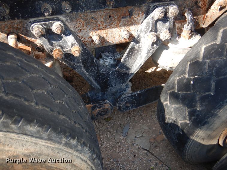 image for item DK8230 2007 Kenworth T600  semi truck