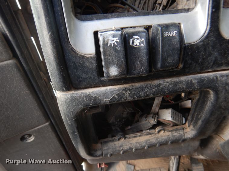 image for item DK8230 2007 Kenworth T600  semi truck