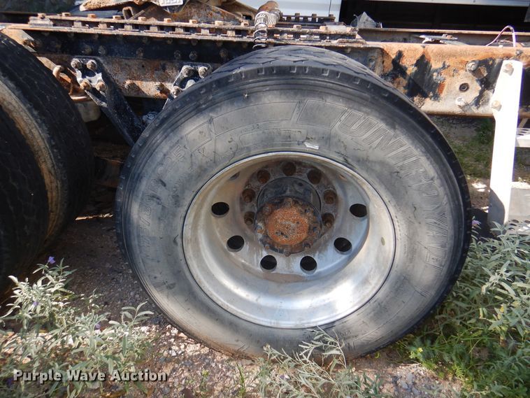 image for item DK8230 2007 Kenworth T600  semi truck