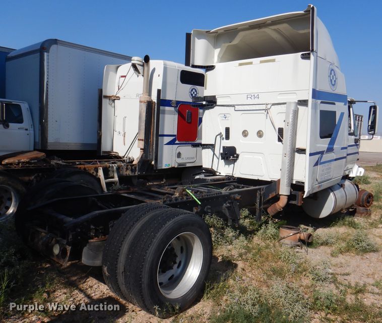 image for item DK8231 2009 International ProStar Premium  semi truck