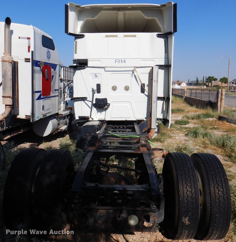 image for item DK8231 2009 International ProStar Premium  semi truck