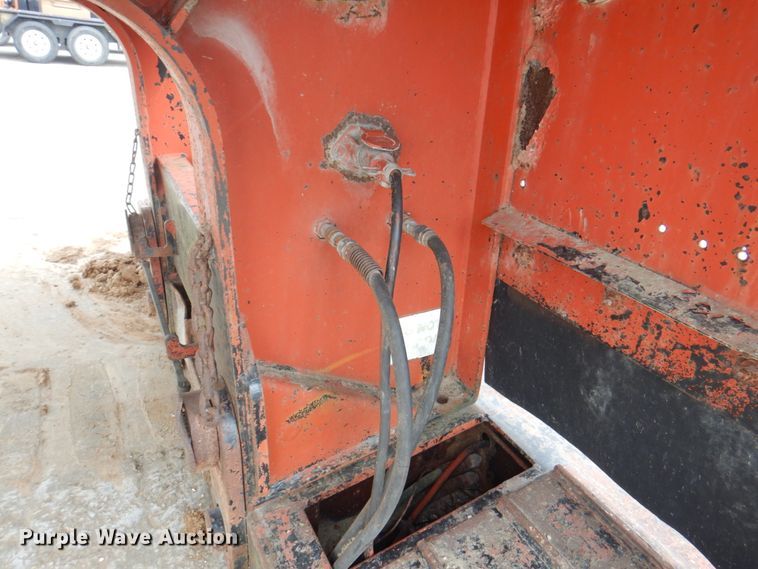 image for item DL0140 1995 Trail King TK70MG-482  lowboy equipment trailer