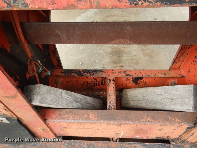 image for item DL0140 1995 Trail King TK70MG-482  lowboy equipment trailer