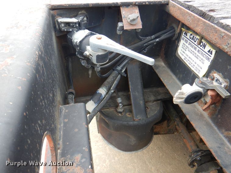 image for item DL0140 1995 Trail King TK70MG-482  lowboy equipment trailer