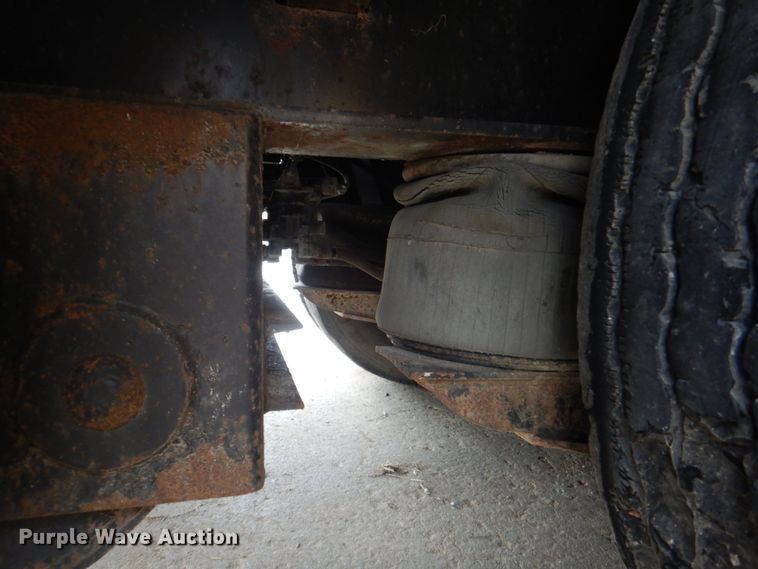 image for item DL0140 1995 Trail King TK70MG-482  lowboy equipment trailer