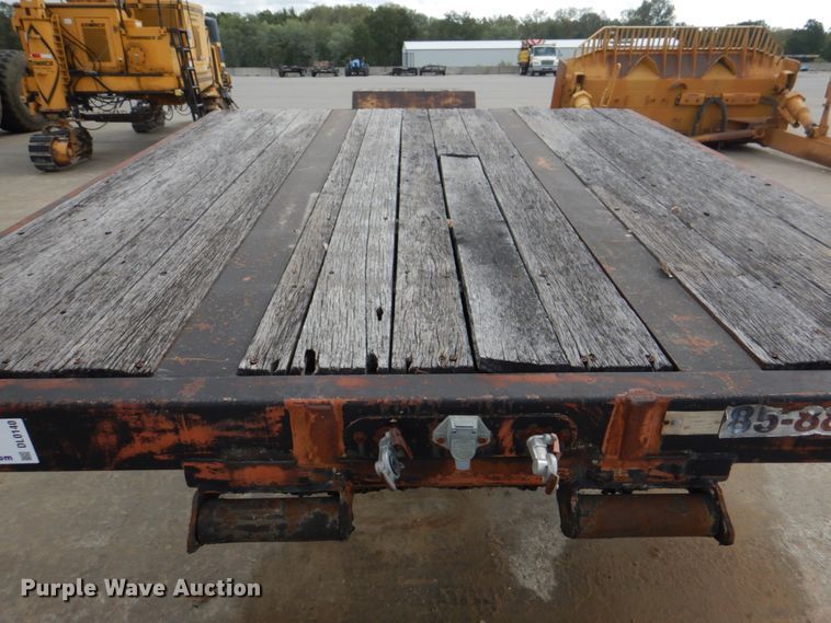 image for item DL0140 1995 Trail King TK70MG-482  lowboy equipment trailer