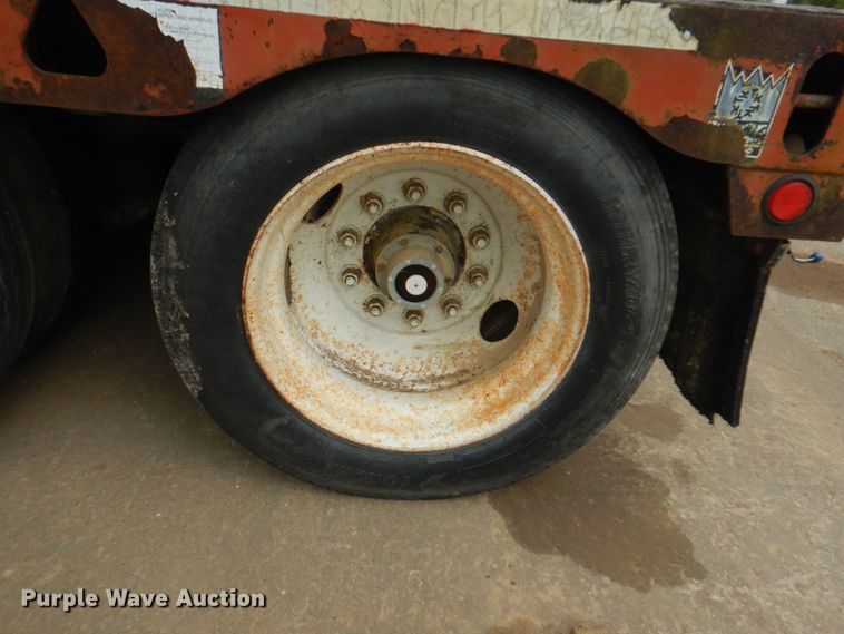 image for item DL0140 1995 Trail King TK70MG-482  lowboy equipment trailer