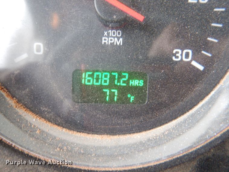 image for item DL0548 2013 Kenworth T800  semi truck