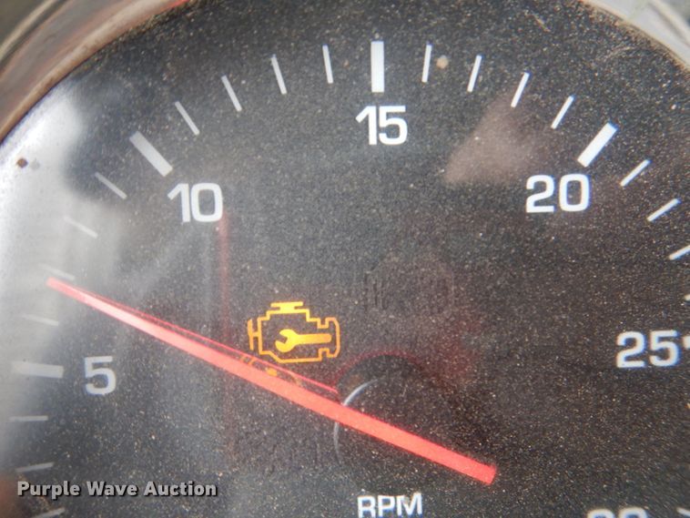 image for item DL0548 2013 Kenworth T800  semi truck