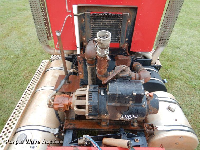 image for item DL0548 2013 Kenworth T800  semi truck