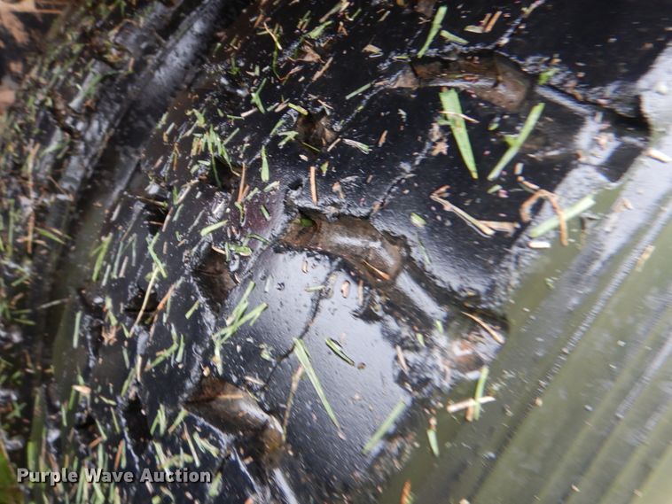 image for item DL0548 2013 Kenworth T800  semi truck