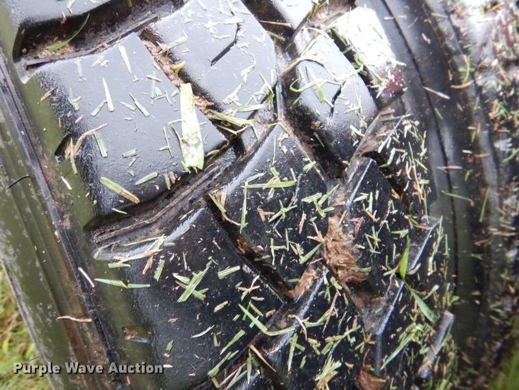 image for item DL0548 2013 Kenworth T800  semi truck