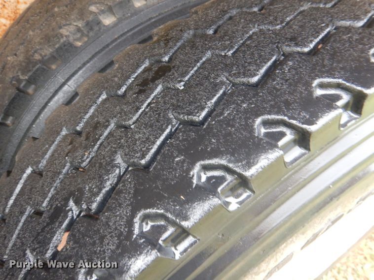 image for item DL0549 2007 Menard  vacuum trailer