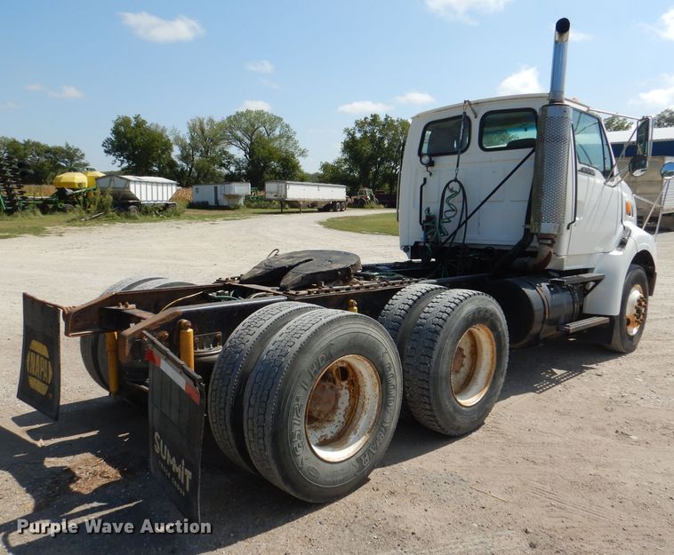 image for item DL3113 1998 Ford Aeromax  semi truck