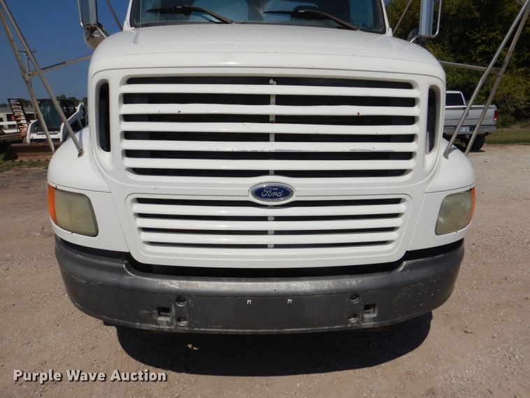 image for item DL3113 1998 Ford Aeromax  semi truck