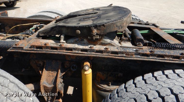 image for item DL3113 1998 Ford Aeromax  semi truck