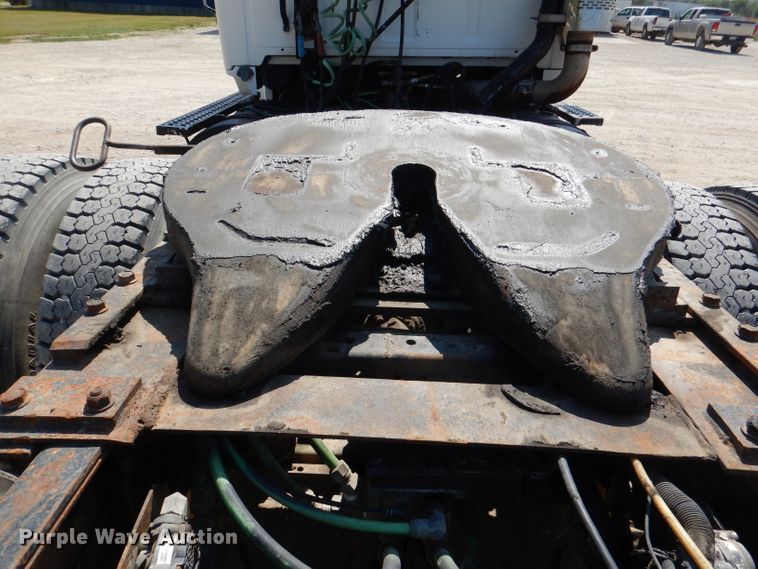 image for item DL3113 1998 Ford Aeromax  semi truck